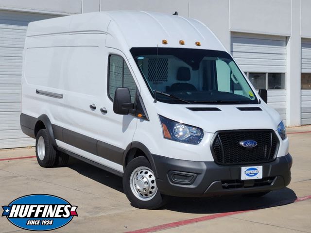 2023 Ford Transit Base