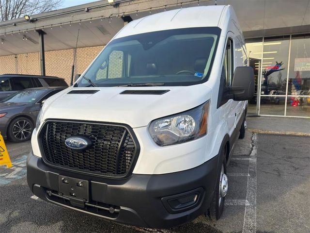 2023 Ford Transit Base