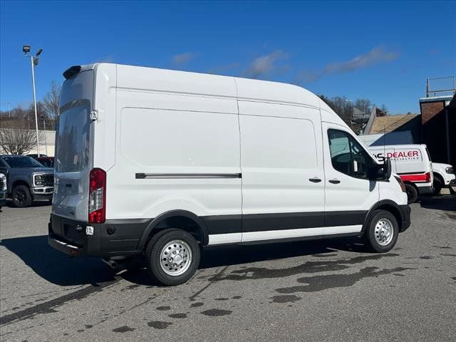 2023 Ford Transit Base