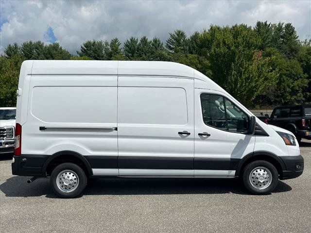 2023 Ford Transit Base