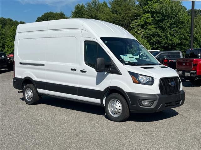 2023 Ford Transit Base