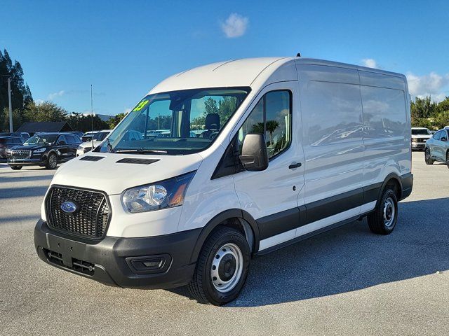 2023 Ford Transit Base