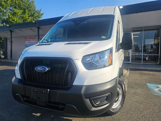 2023 Ford Transit Base