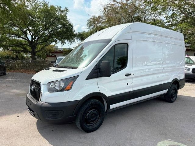 2023 Ford Transit Base