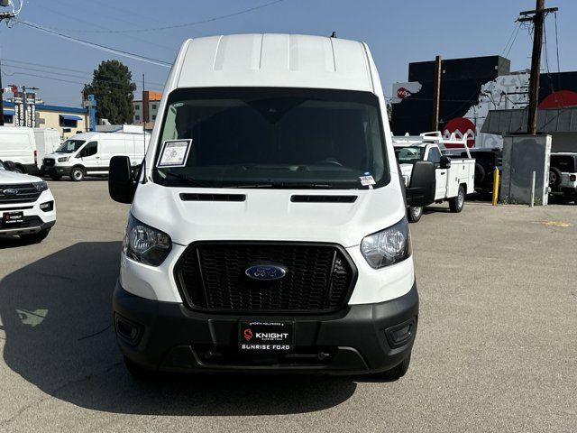 2023 Ford Transit Base