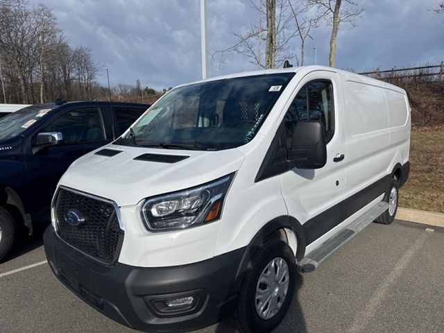 2023 Ford Transit Base