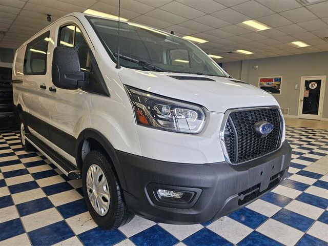 2023 Ford Transit Base