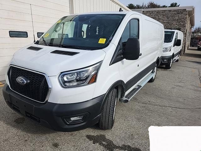 2023 Ford Transit Base