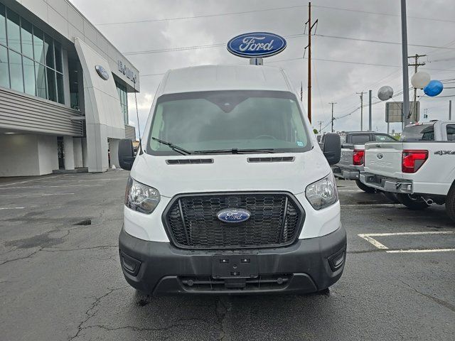 2023 Ford Transit Base