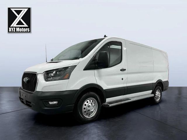 2023 Ford Transit Base