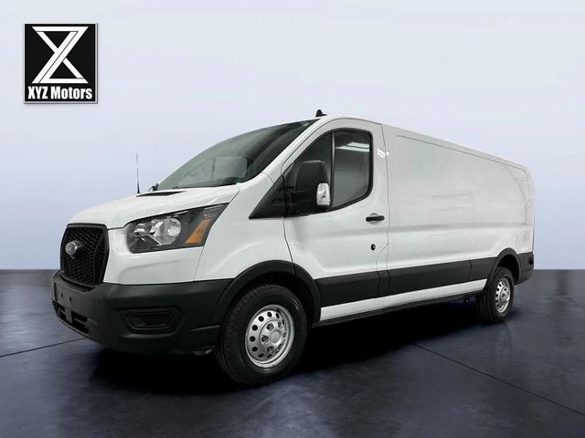 2023 Ford Transit Base