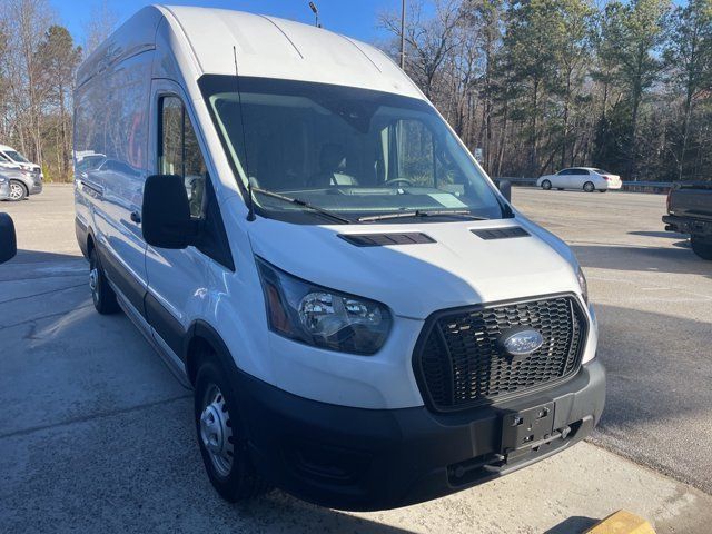 2023 Ford Transit Base