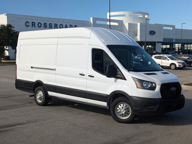 2023 Ford Transit Base