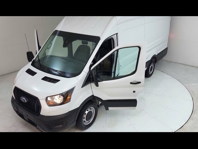 2023 Ford Transit Base