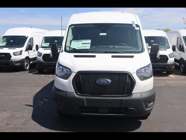 2023 Ford Transit Base