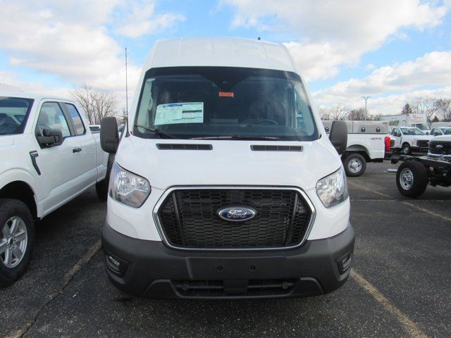 2023 Ford Transit Base