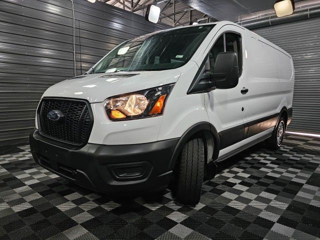 2023 Ford Transit Base