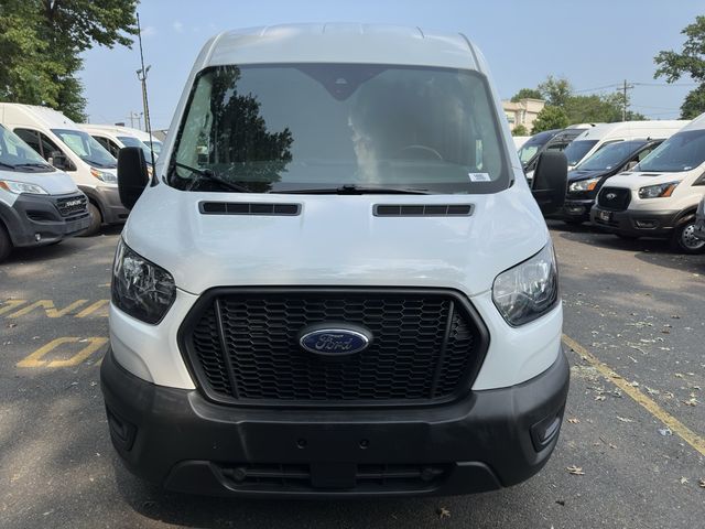 2023 Ford Transit Base