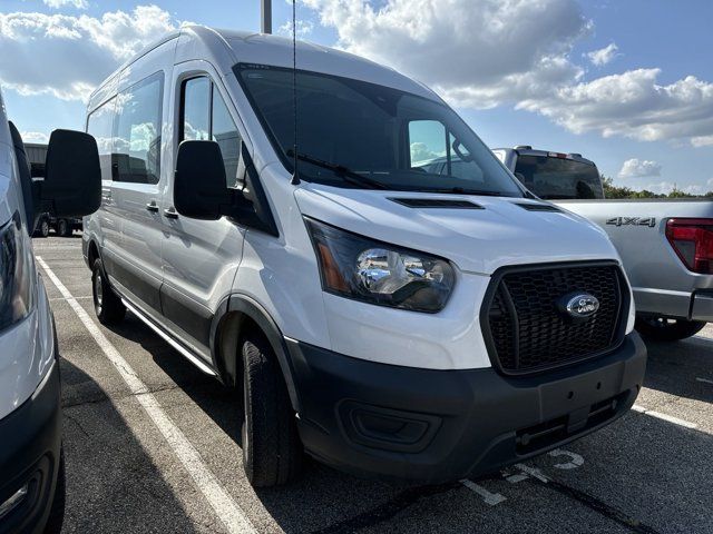 2023 Ford Transit Base