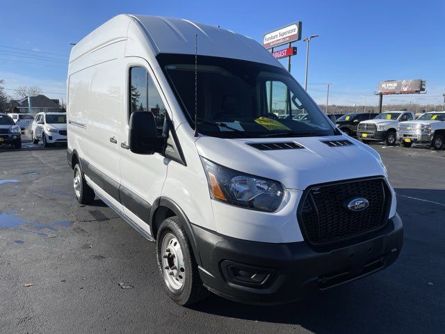 2023 Ford Transit Base