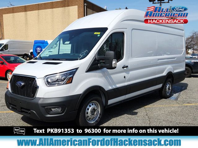 2023 Ford Transit Base