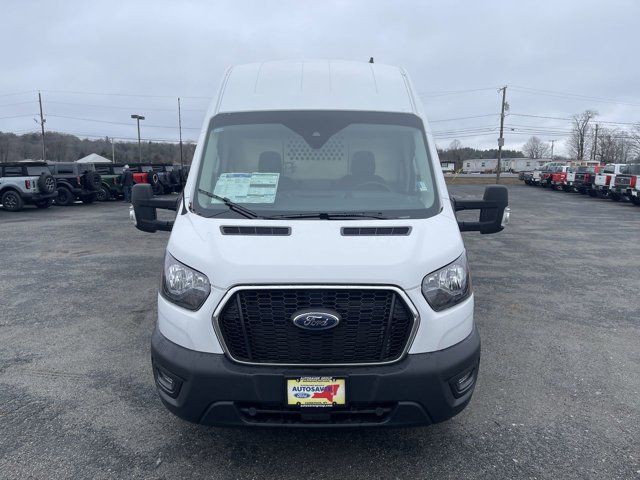 2023 Ford Transit Base