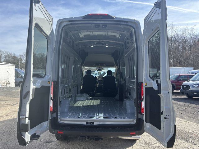2023 Ford Transit Base