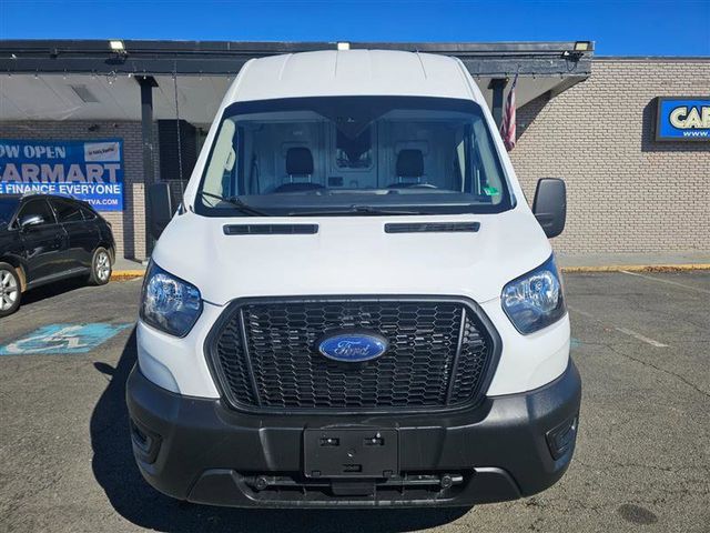 2023 Ford Transit Base