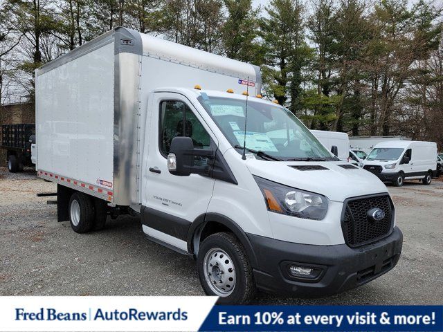 2023 Ford Transit Base