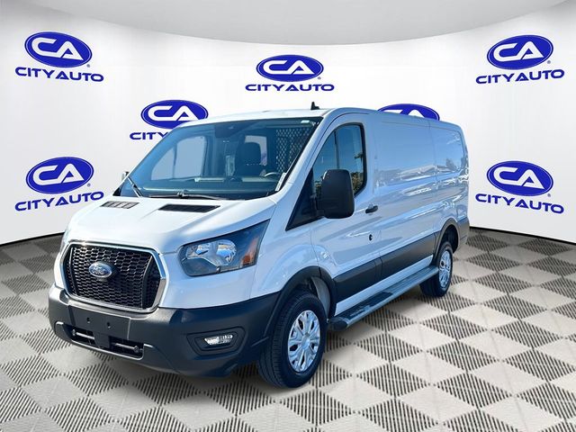 2023 Ford Transit Base