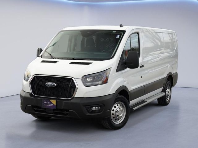 2023 Ford Transit Base