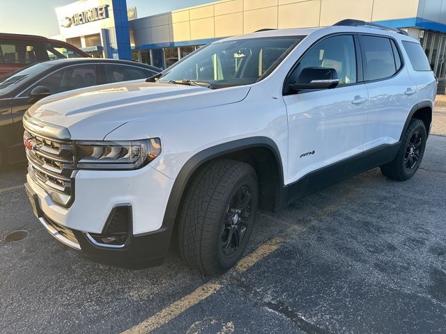 2023 GMC Acadia AT4