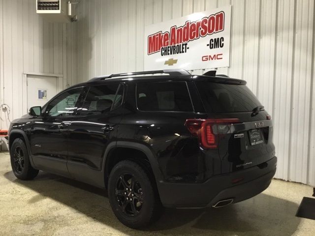 2023 GMC Acadia AT4