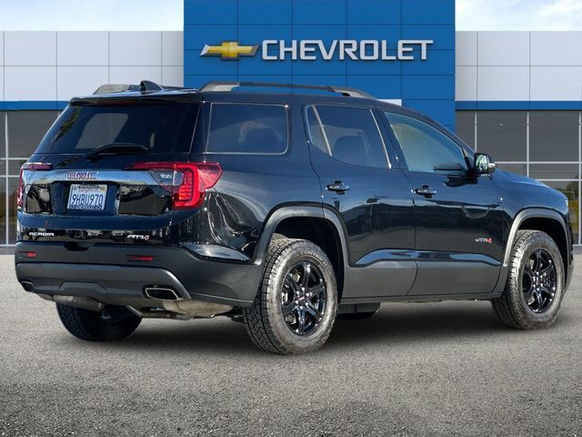 2023 GMC Acadia AT4