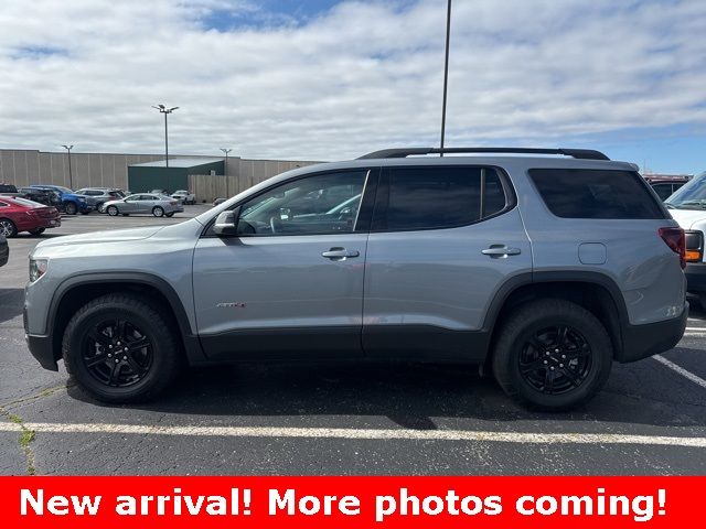 2023 GMC Acadia AT4