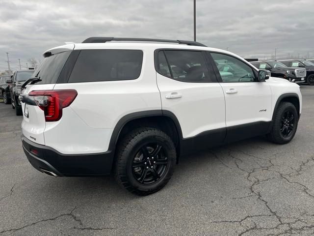 2023 GMC Acadia AT4