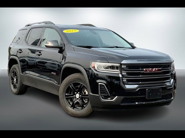 2023 GMC Acadia AT4