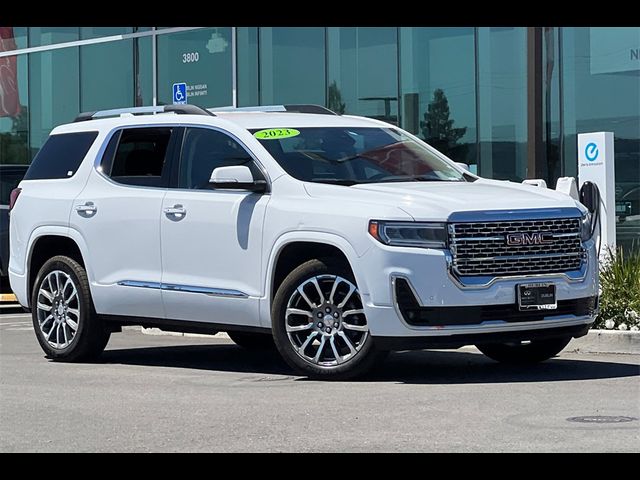 2023 GMC Acadia Denali