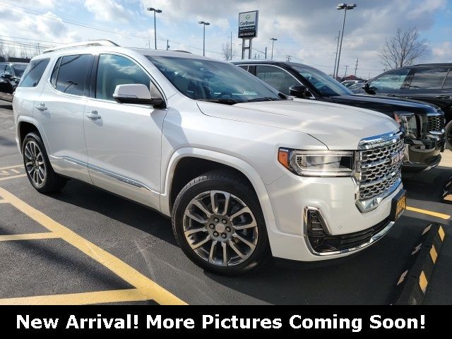 2023 GMC Acadia Denali