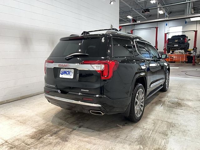 2023 GMC Acadia Denali