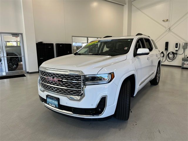 2023 GMC Acadia Denali