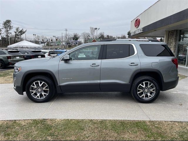 2023 GMC Acadia SLT