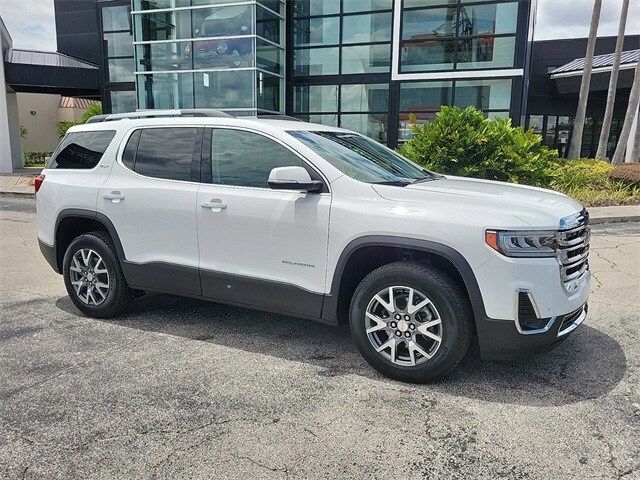 2023 GMC Acadia SLT