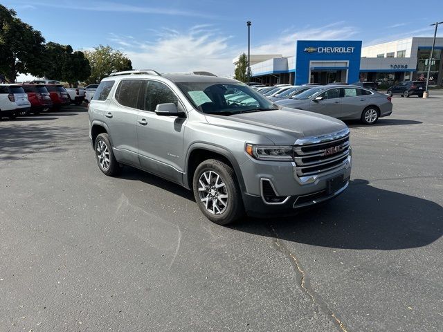 2023 GMC Acadia SLT