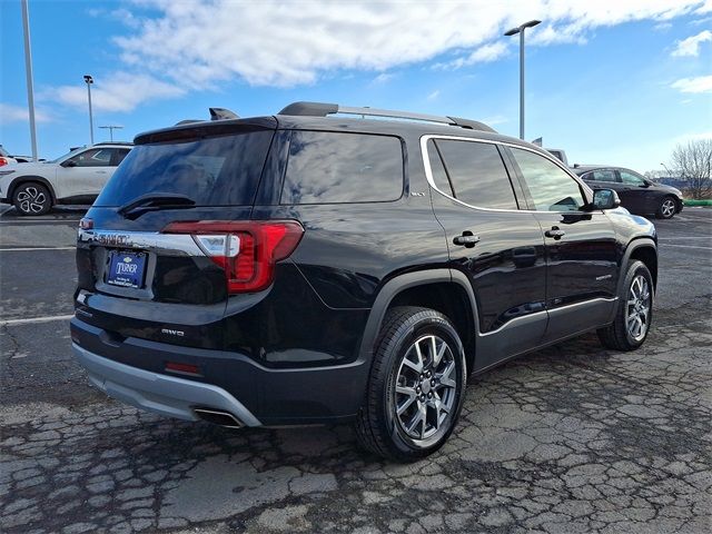 2023 GMC Acadia SLT