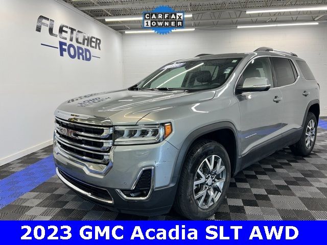 2023 GMC Acadia SLT