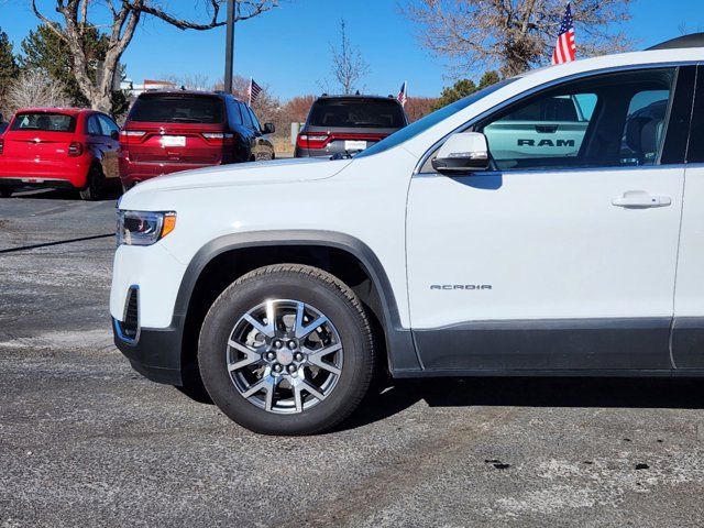 2023 GMC Acadia SLT