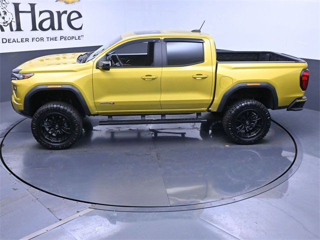 2023 GMC Canyon 4WD AT4