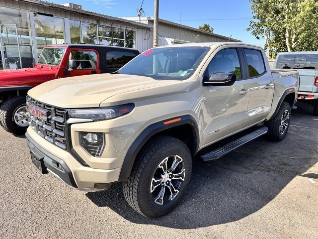 2023 GMC Canyon 4WD AT4