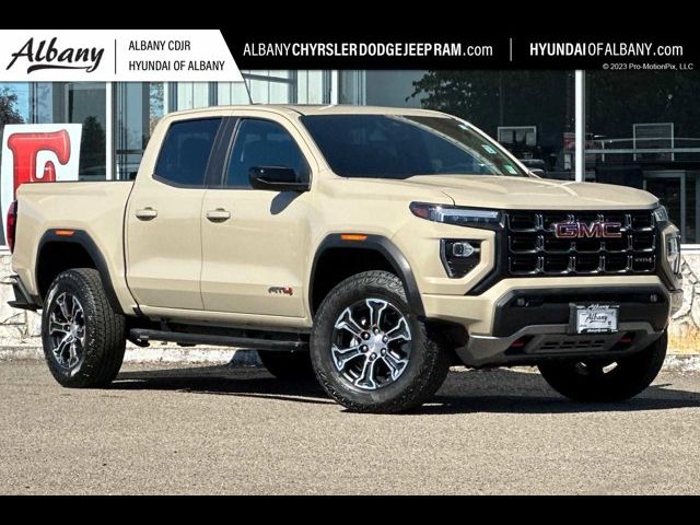 2023 GMC Canyon 4WD AT4